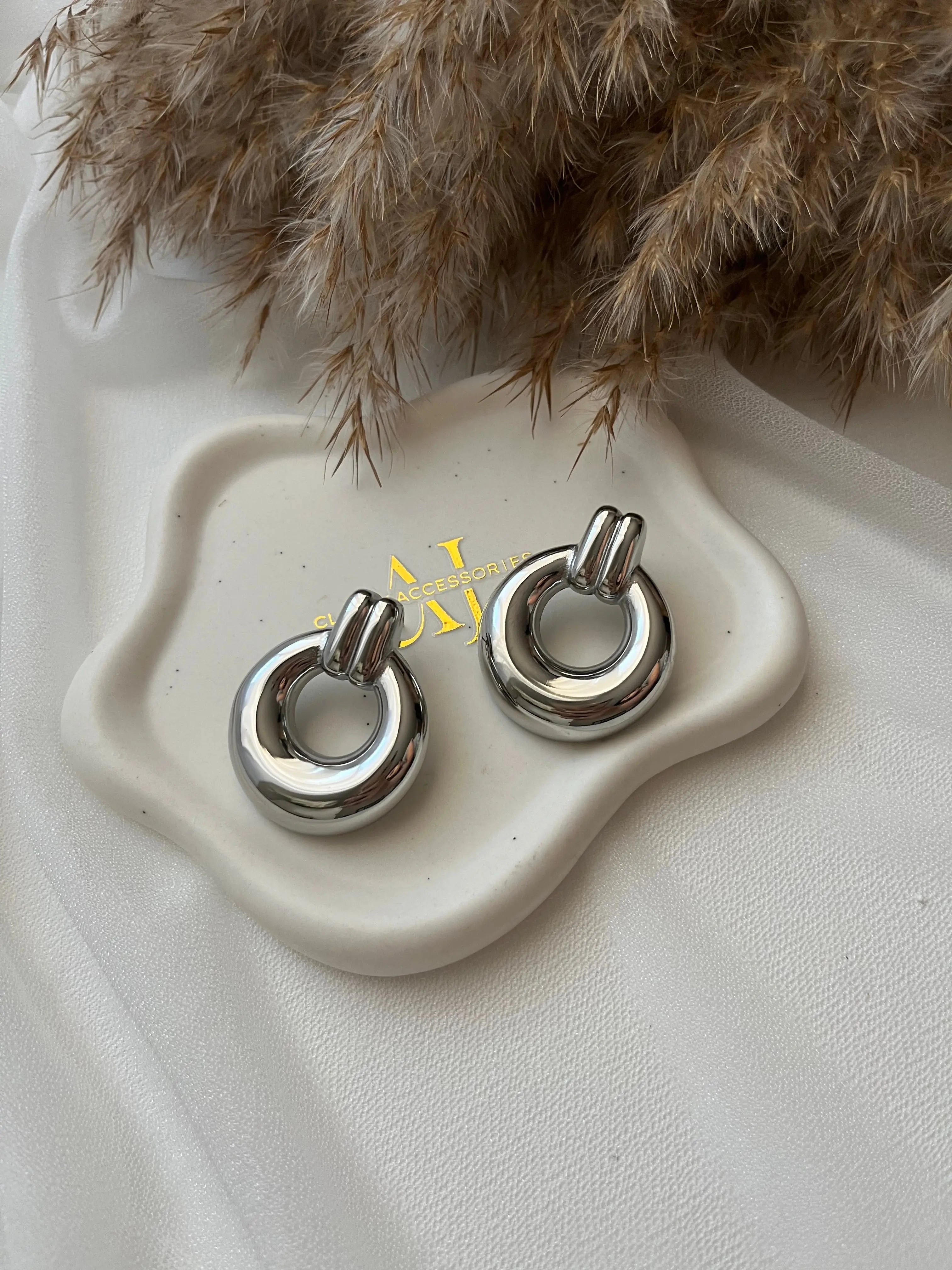 Vintage Chic Ohringe Adore Ani Jewelry