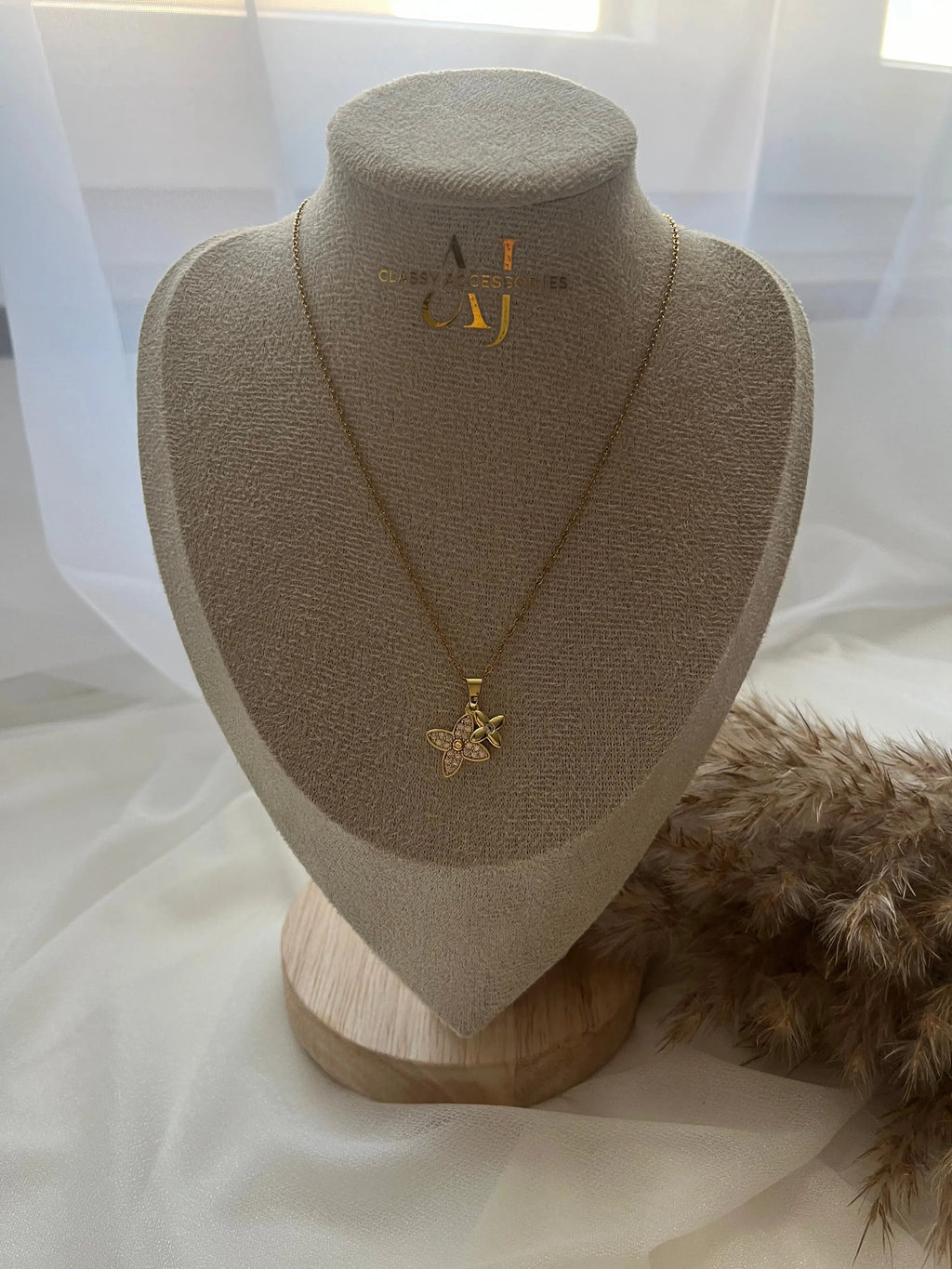 Clover Bloom Halskette Adore Ani Jewelry