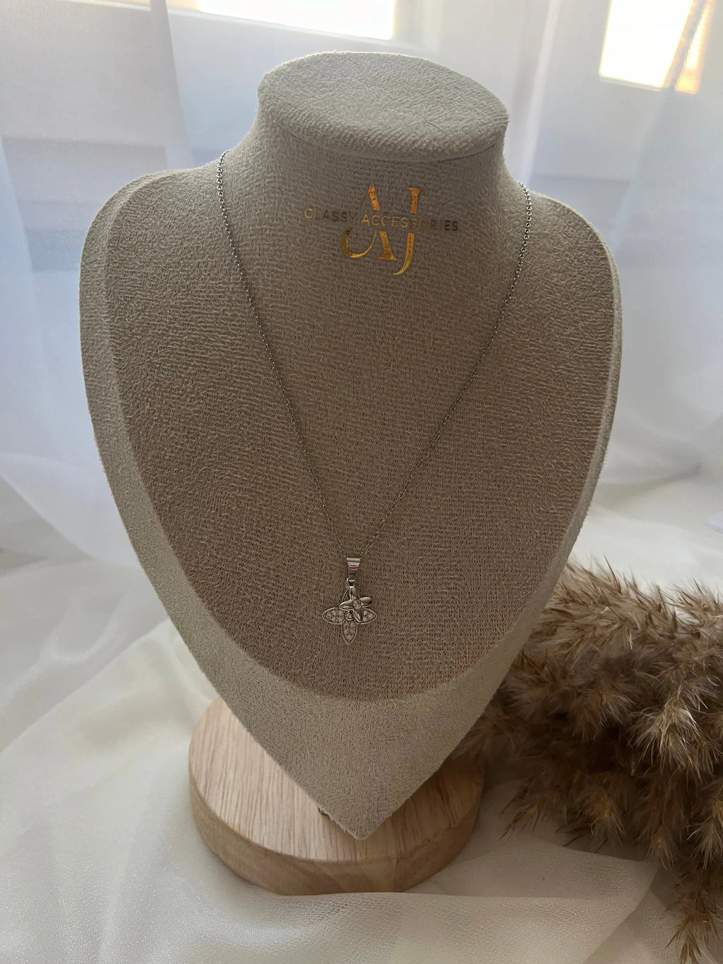 Clover Bloom Halskette Adore Ani Jewelry