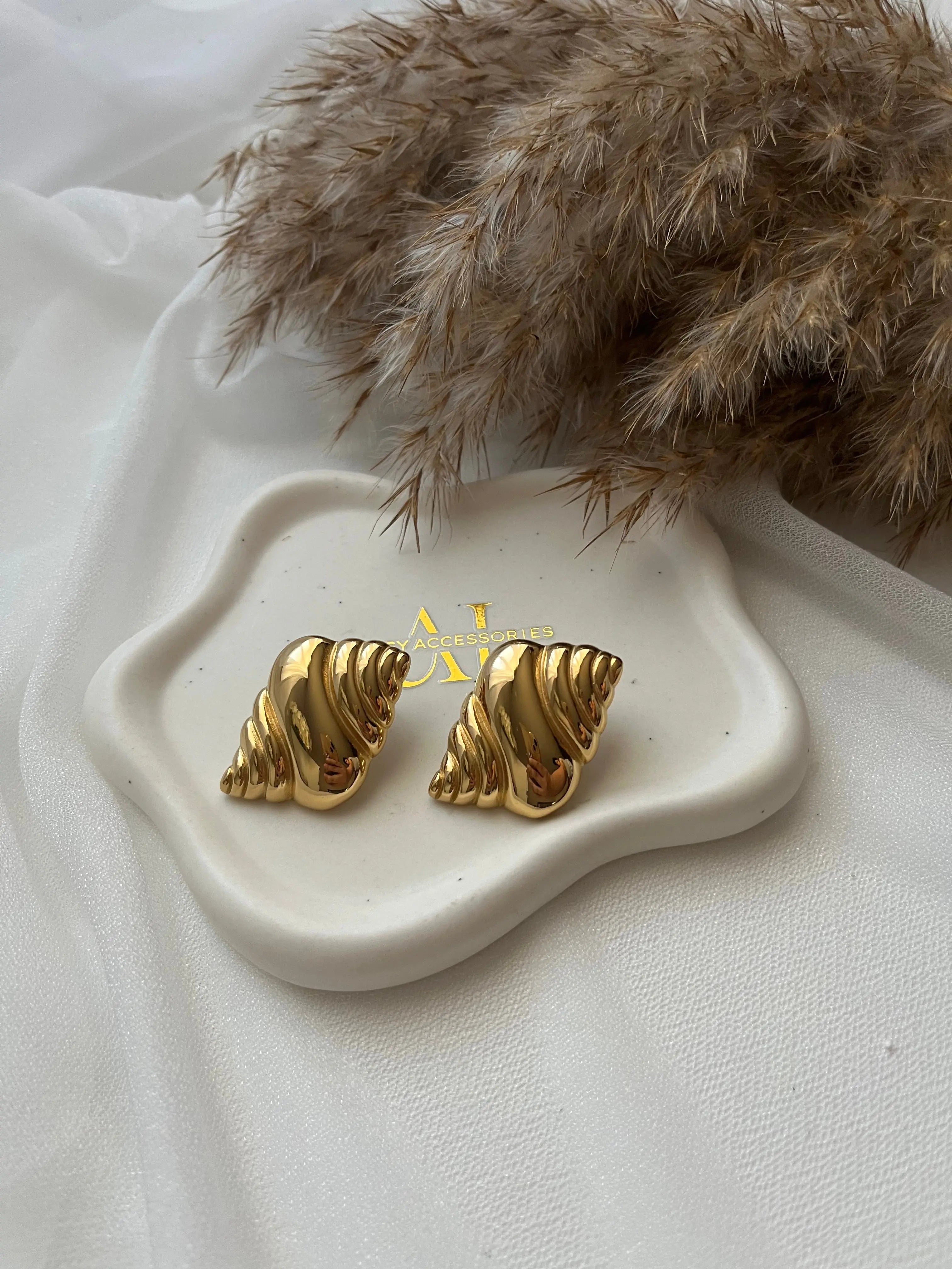 Petit Croissant Adore Ani Jewelry